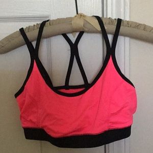 Crisscross work out top